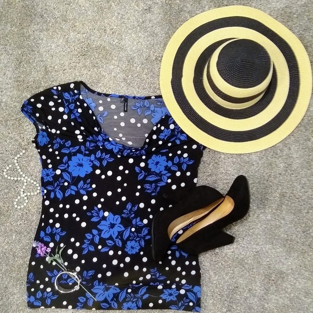 Women's flowered polka dot blouse